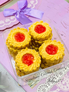 Foto resep 194. Strawberry Coconut Cookies