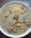 Sườn hầm sấu, khoai môn. Chua chua, ngòn ngọt, dễ ăn