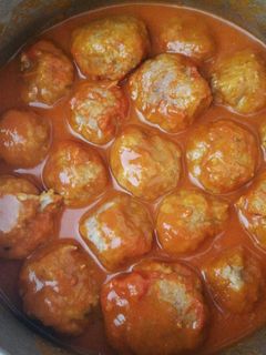 Una foto de Albóndigas en salsa de tomate casera