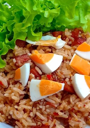 รูปของ ข้าวผัดน้ำพริกเผาไข่เค็มแฮม(มังสวิรัติ)