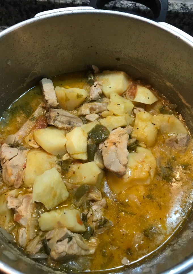 Una foto de Patatas con atún