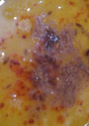 A picture of Dal fry.