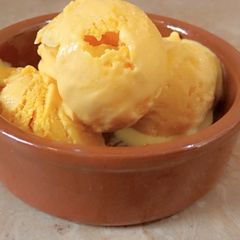 A picture of Mango ice cream 😻.
