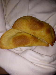 Una foto de Empanadas de queso 🥟