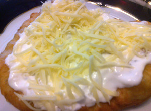 Hűtős kefires lángos recept fotója