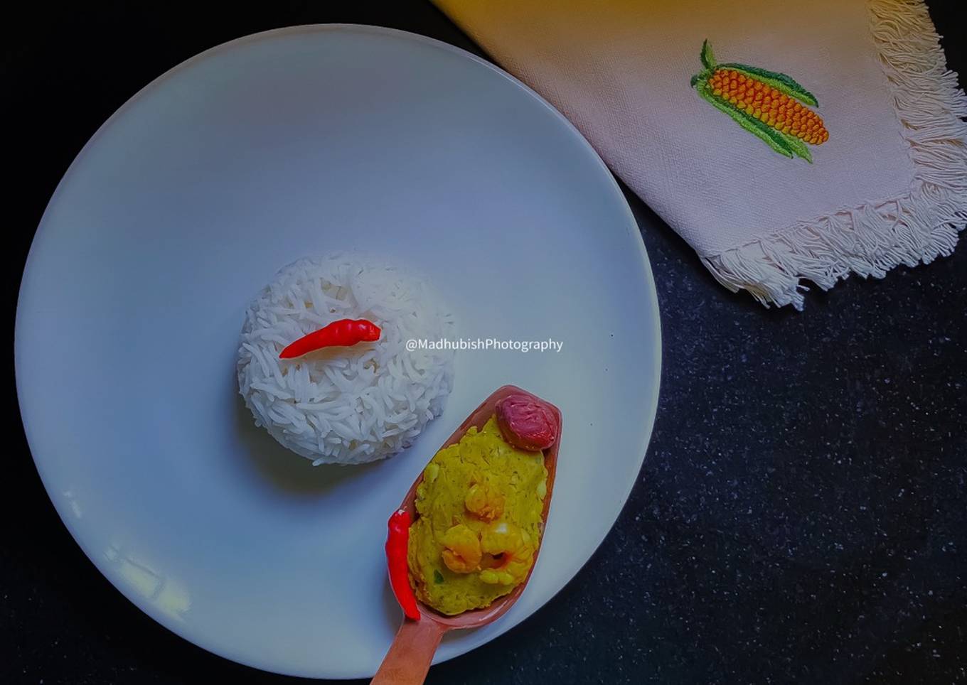 Katal Bichi Chingri Bharta/pure prawns with jackfruit seeds