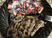 Una foto de waffles de queso crema