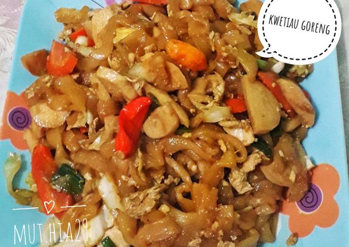 Kwetiau goreng pedas