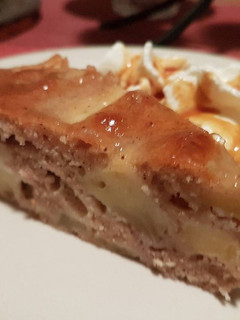 Una foto de Bizcocho de Manzana y Nueces