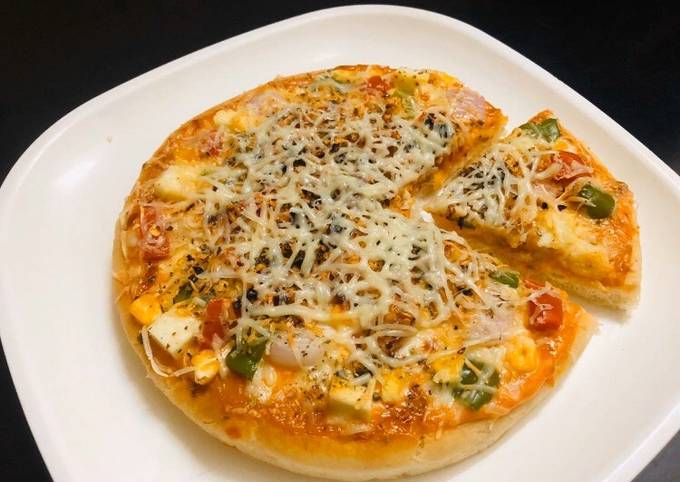 Mayonnaise Paneer Cheese Pizza Recipe by Ritu Agarwal - Cookpad
