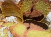 Una foto di ciambellone acqua e cacao