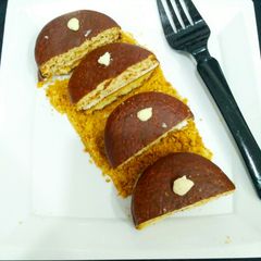 A picture of Cream whipped choco pie.