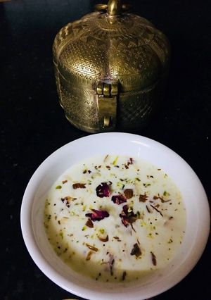A picture of Dry fruits doodh poha.
