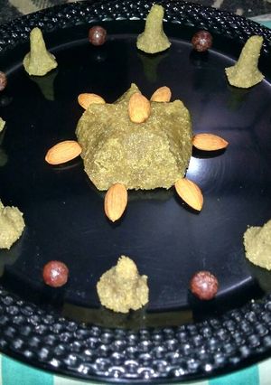 A picture of Gur rava pudding.