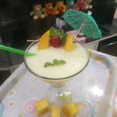 A picture of Mango shake.