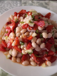 Una foto de Ensalada de legumbres