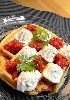 Une photo de ※ Gaufres salées saumon fumé (pâte feuilletée !!) ※