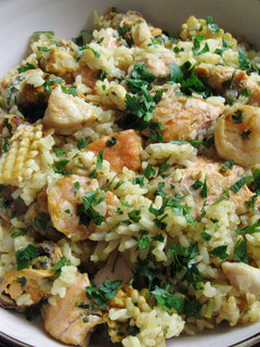 A picture of Seafood Curry Takikomigohan.