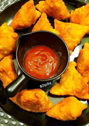মিনি সিঙাড়া(mini singara recipe in Bengali) রেসিপির প্রধান ছবি