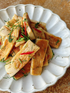 Hình của món Đậu hũ Nhật xào thì là.