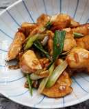 Savory and Spicy Stir-Fried Chicken with Scallions