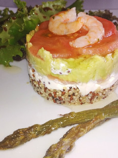 Una foto de Ensalada-timbal quinoa