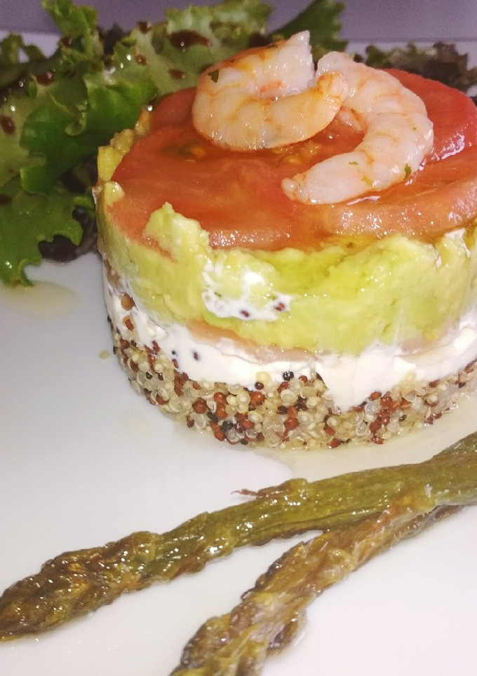 Una foto de Ensalada-timbal quinoa