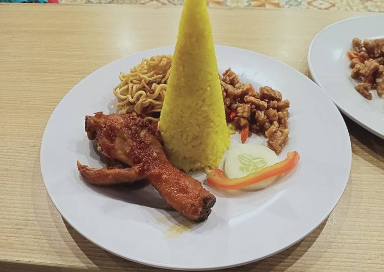 Nasi kuning
