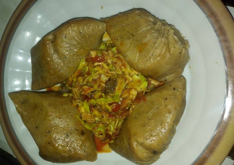 Moimoi with chicken_ cabbage sauce
