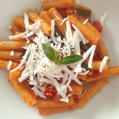 A picture of Pasta alla Norma.