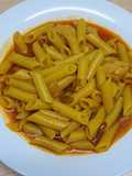Macarrones guisados con pollo