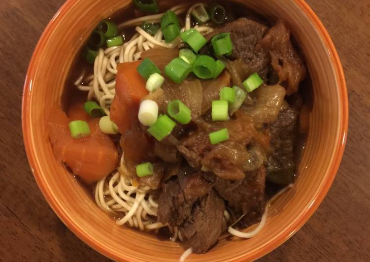 電鍋版牛肉麵