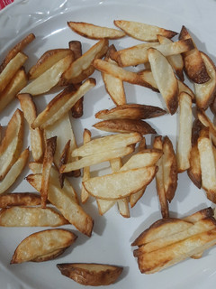 Una foto de Papas fritas en freidora de aire