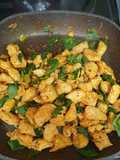 Pollo Salteado con Espinacas