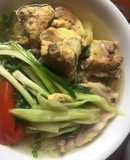 Bún bung chân giò và sườn non