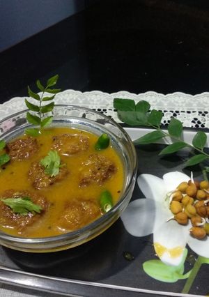 लौकी के कोफ्ते (lauki ke kofte recipe in Hindi) रेसिपी मुख्य फोटो