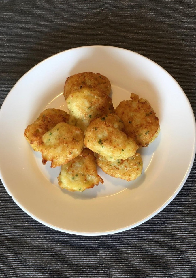 Una foto de Bunyols de bacallà 🐠
