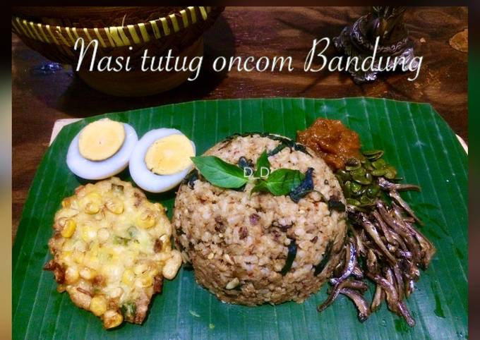 Nasi tutug oncom Bandung