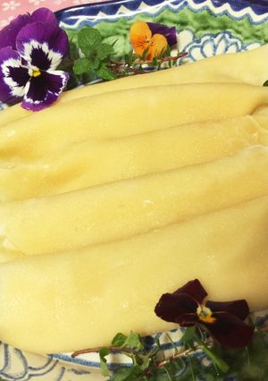 A picture of Bangladesh sweet and soft Pita.