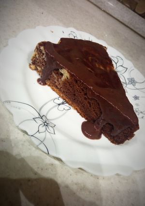 عکسی از دستور کیک شکلاتی با سس شکلاتی