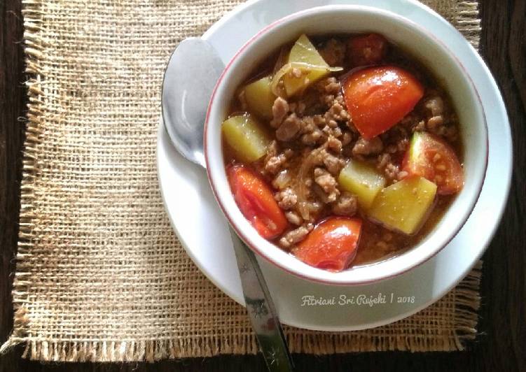 Resep 2. Semur Daging Cincang Kentang #selasabisa | Resep Bumbu 2. Semur Daging Cincang Kentang #selasabisa Yang Lezat