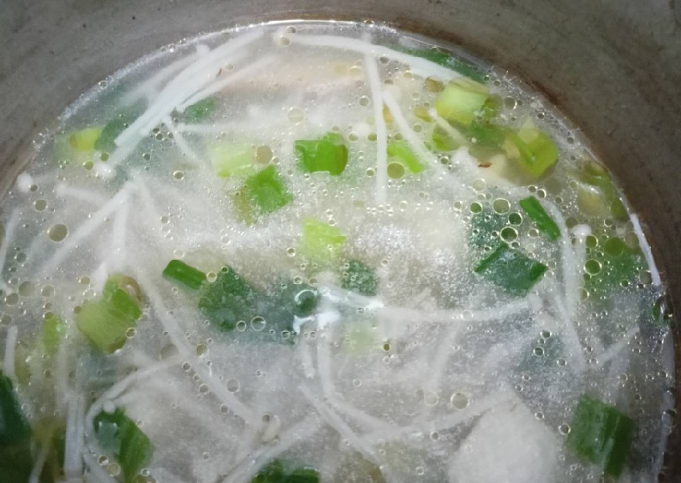 Sup ayam inokitake