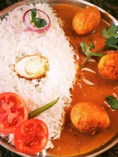 अंडा करी (anda curry recipe in Hindi) रेसिपी मुख्य फोटो