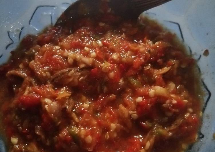 Sambal rebus teri gundul