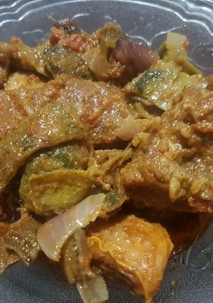 A picture of Karele gosht.