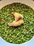 Risotto con pesto di cime di rapa piccanti e,pagello fritto