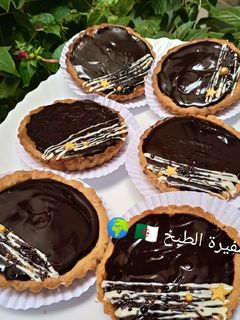 صورة لوصفة تارتولات بالكراميل و غاناش الشكولا