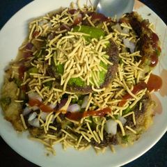 A picture of Chatpata potato & peas tikki chaat(aloo & mutter tikki chaaat).