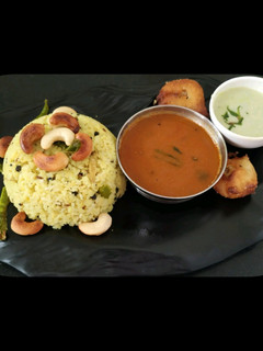 A picture of Ven Pongal.