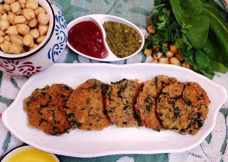 Falafel with spinach